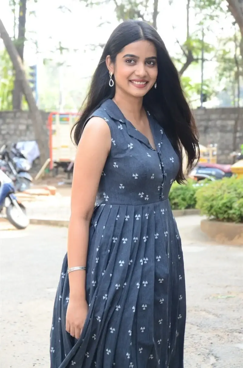 INDIAN ACTRESS GOURI PRIYA REDDY IN BLUE DRESS AT MOVIE PRESS MEET 14